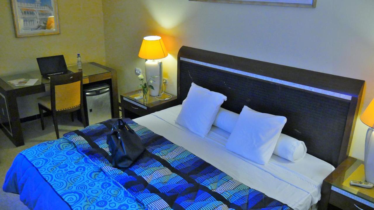 Hotel Antar ベシャール エクステリア 写真