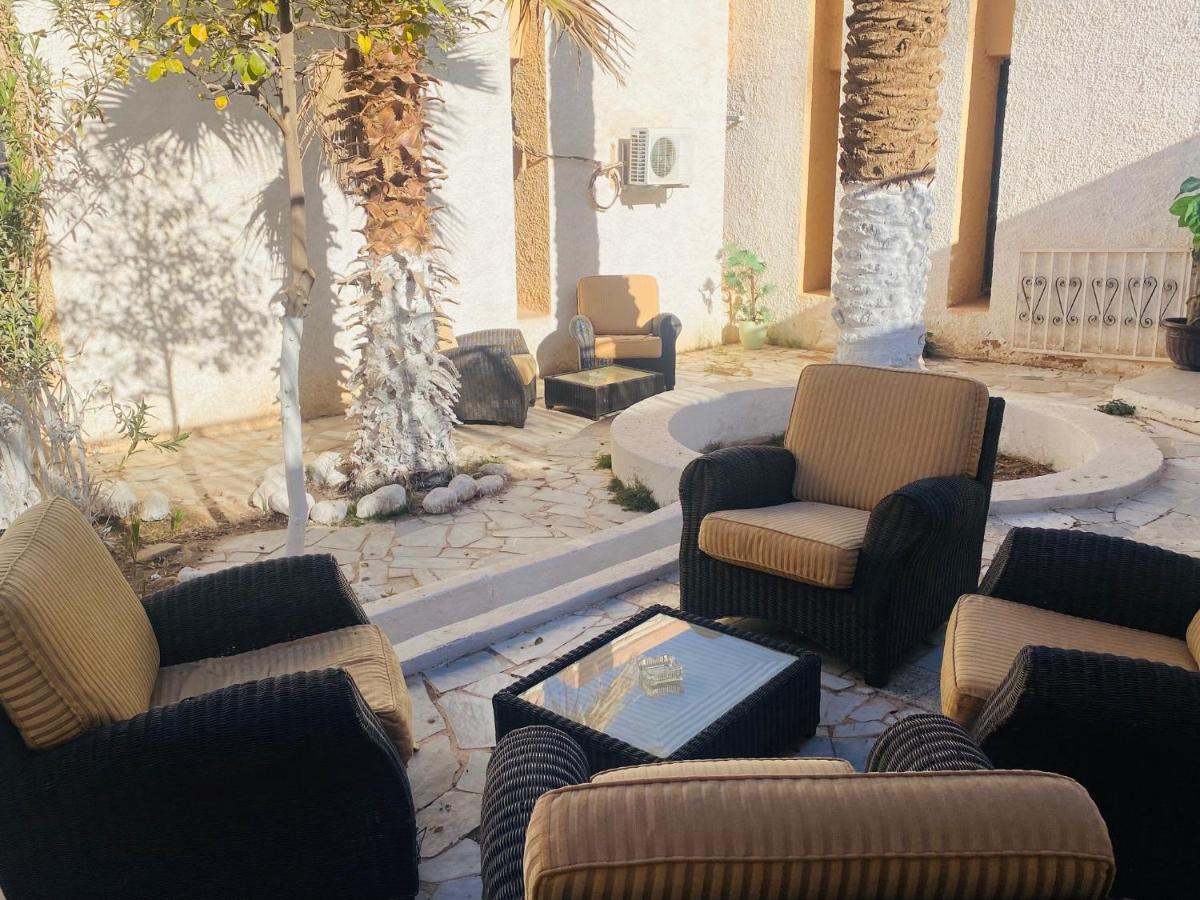 Hotel Antar ベシャール エクステリア 写真